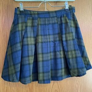 H&M Plaid Pleated Skirt